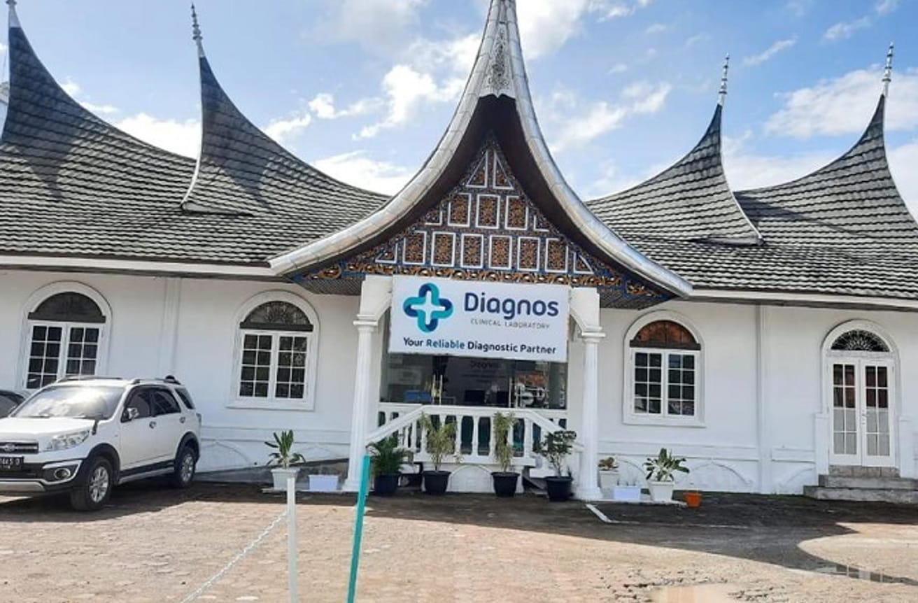 Diagnos Clinical Laboratory Padang