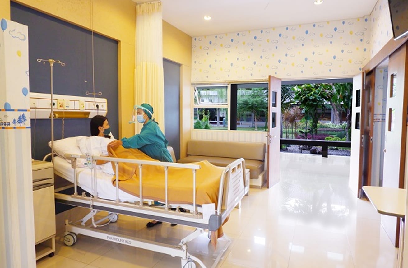 RS Dr. Oen Solo Baru